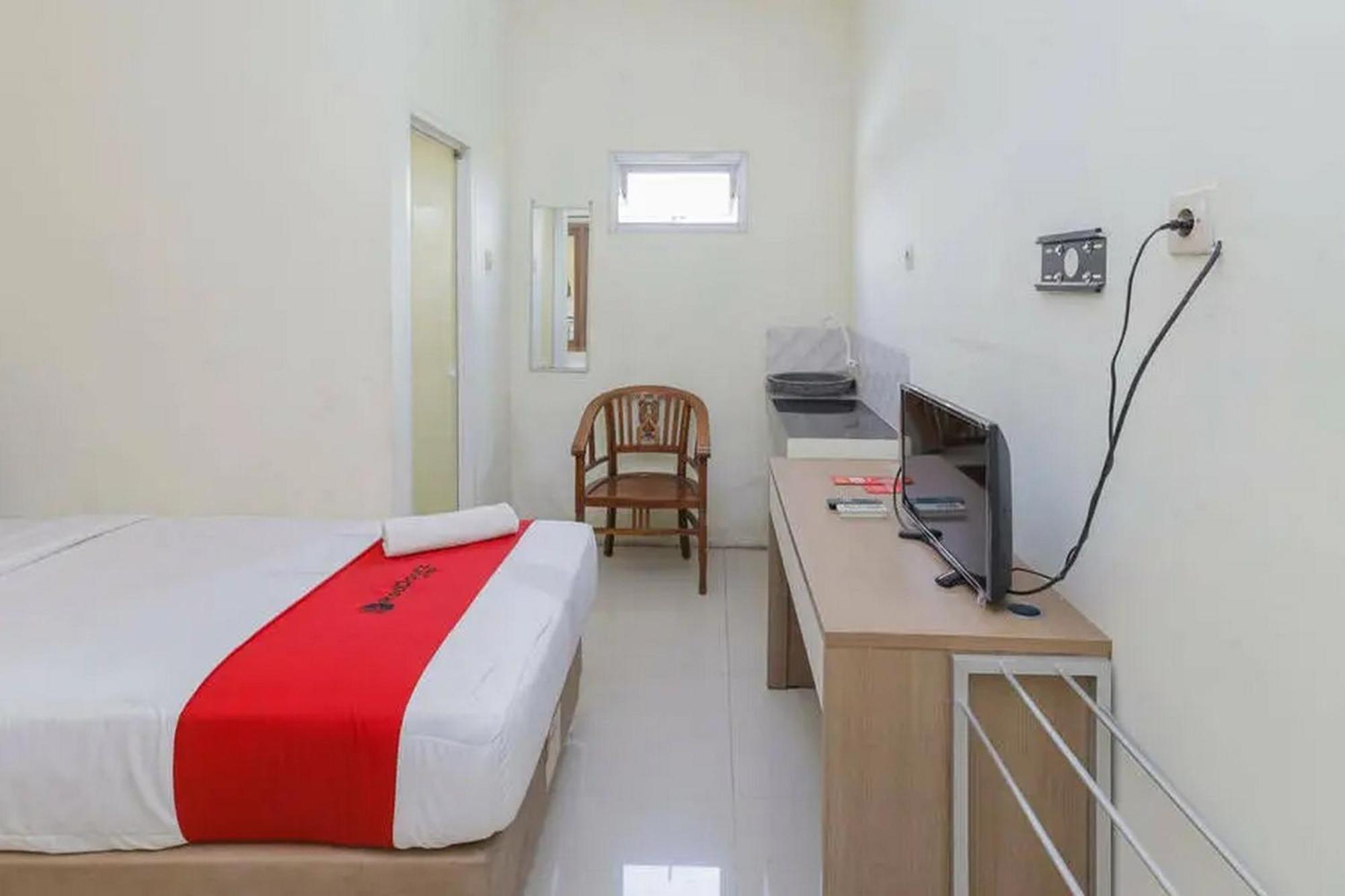 Oyo 91292 Inap Shofwa 1 Hotel 2*