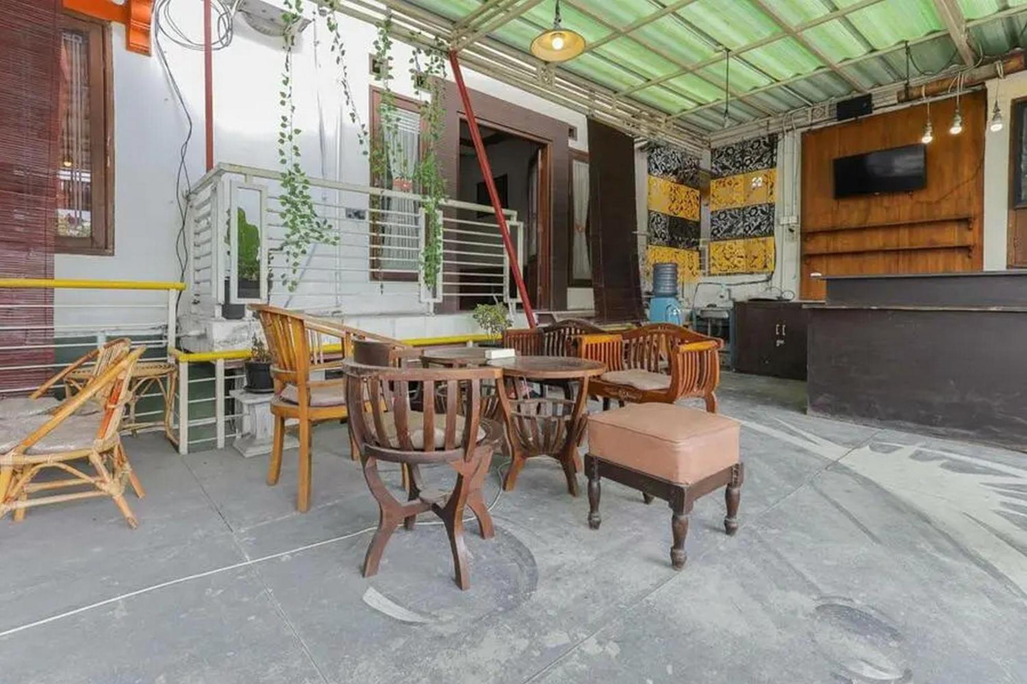Oyo 91292 Inap Shofwa 1 Hotel 2*