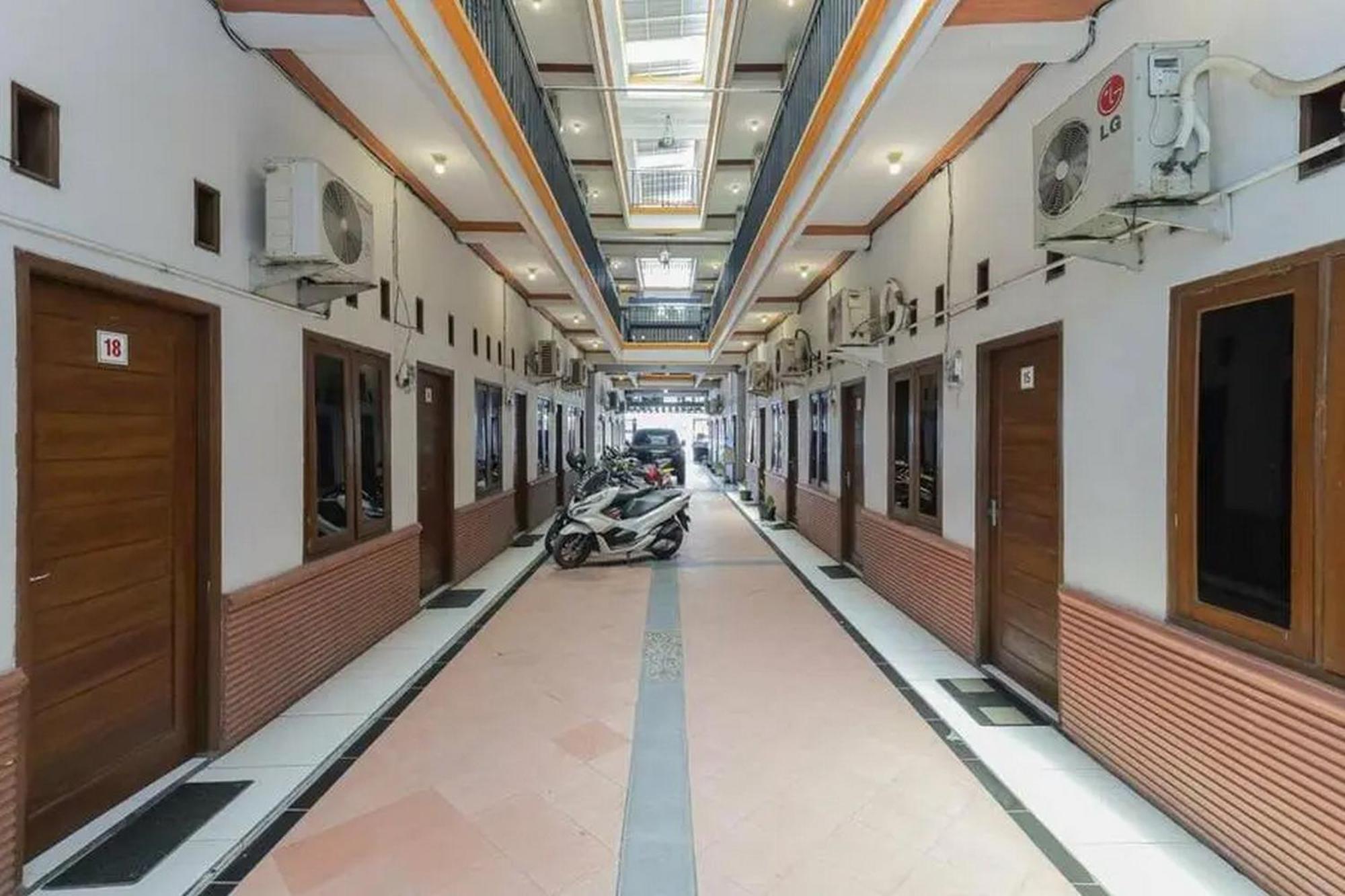Hotel Oyo 91292 Inap Shofwa 1 2*