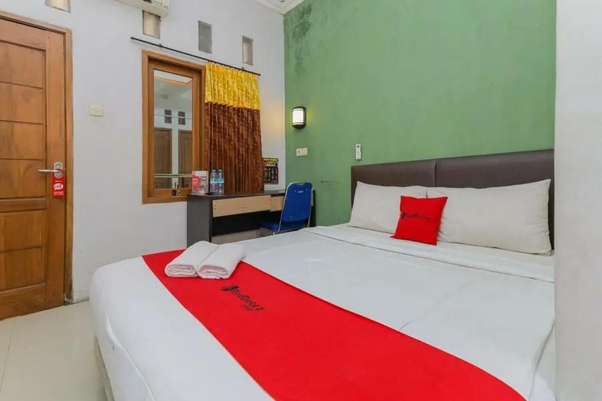 Oyo 91292 Inap Shofwa 1 Hotel 2*