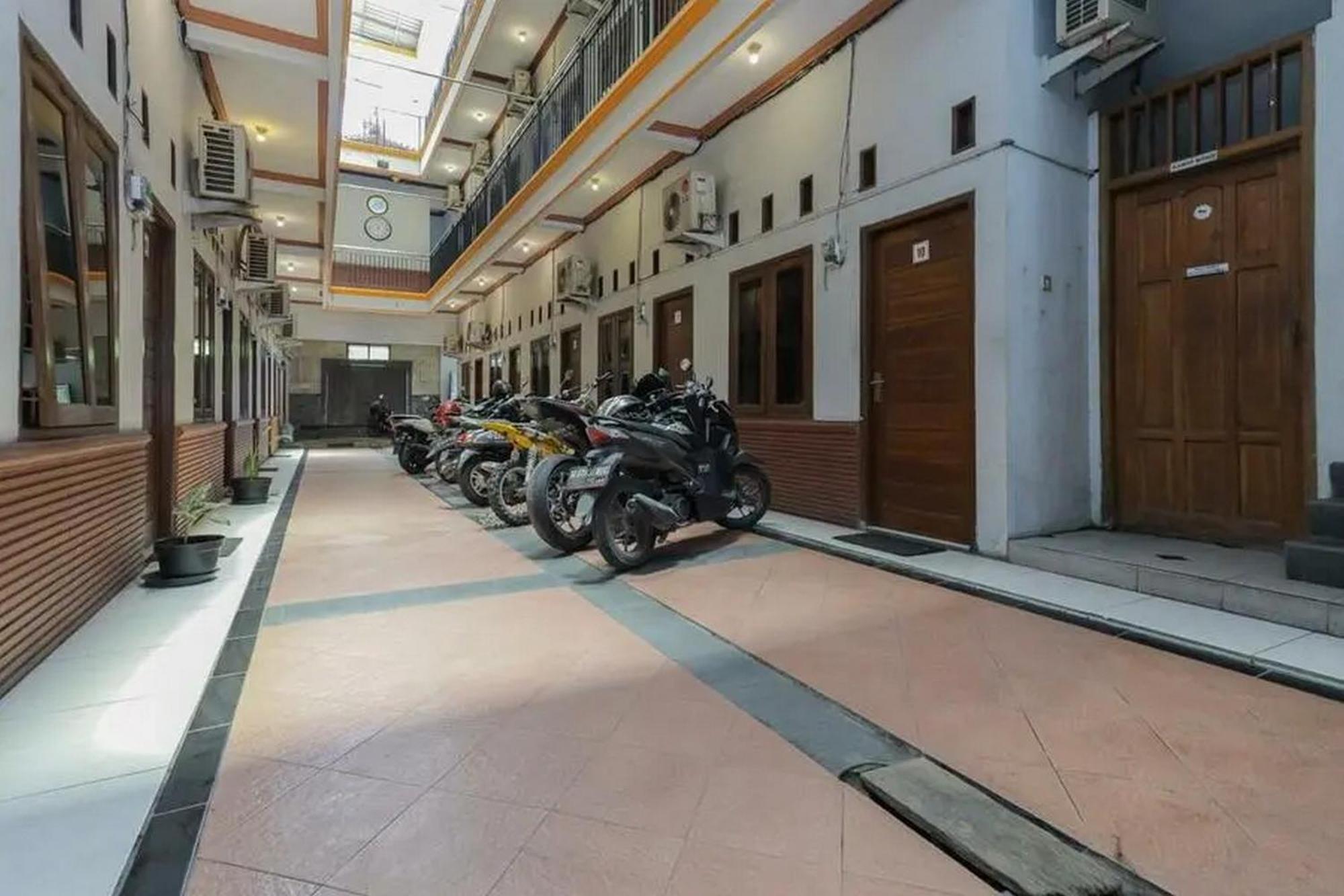 Oyo 91292 Inap Shofwa 1 Hotel 2*